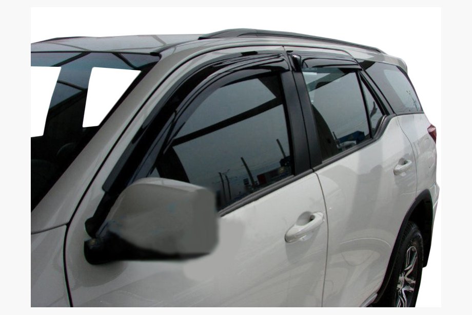 Toyota Fortuner 2015- Déflecteurs de Vitres (4 pcs, SIM) Image