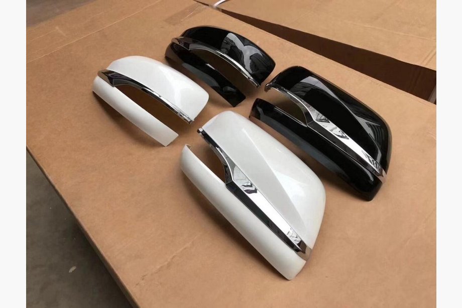 Toyota Land Cruiser Prado 150 2009-2023 Coques de rétroviseurs (sans clignotant, style 2016) Image