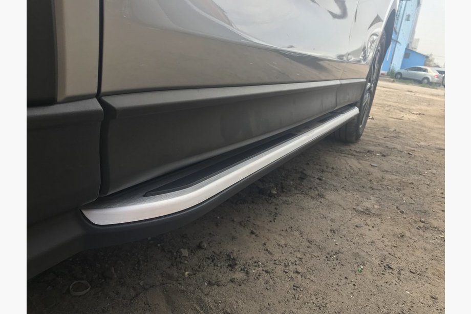 Mazda CX-9 2017- Marchepieds Lateraux Original (2 pcs) Image