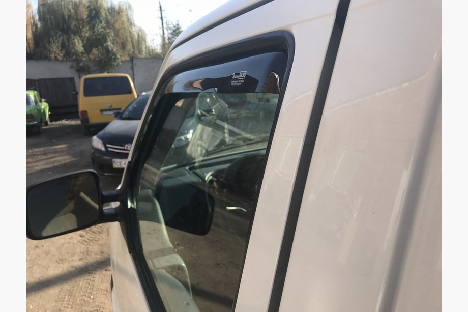 Volkswagen T4 Caravelle/Multivan 1990–2003 Déflecteurs de Vitres (2 pcs, TM Racing) Image