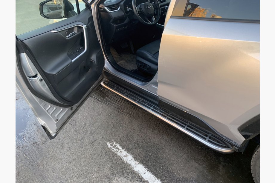 Toyota Rav 4 2019–2025 Marchepieds Latéraux OEM V1A (2 pcs, Aluminium) Image