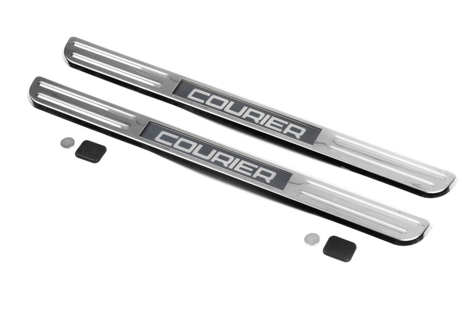 Ford Courier 2014-2023 Seuils de porte lumineux (2 pcs, inox) Image