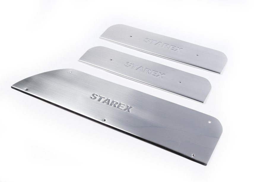 Hyundai H200, H1, Starex 1998-2007 Seuils de porte Carmos (3 pcs, inox) Image