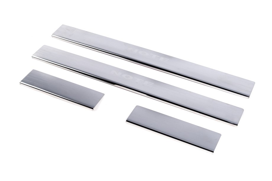 Nissan Note 2004-2012 Seuils de porte Carmos (4 pcs, inox) Image