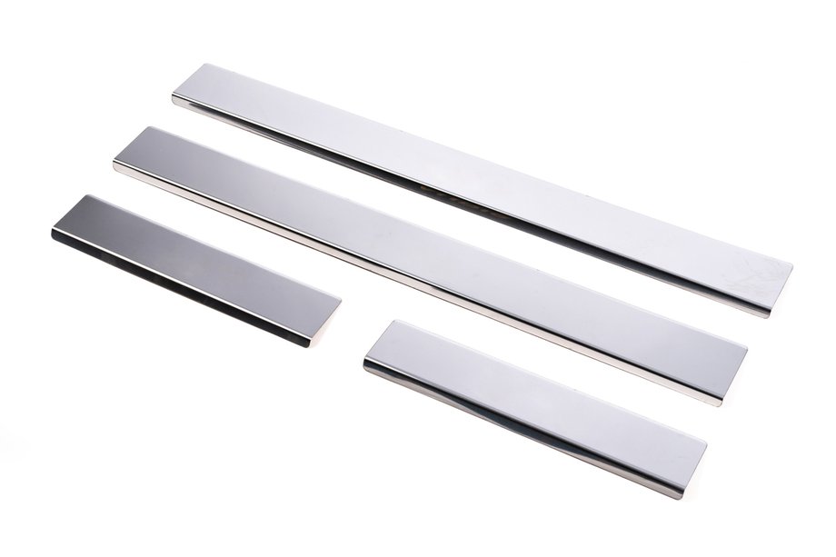 Toyota Auris 2007-2012 Seuils de porte Carmos (4 pcs, inox) Image