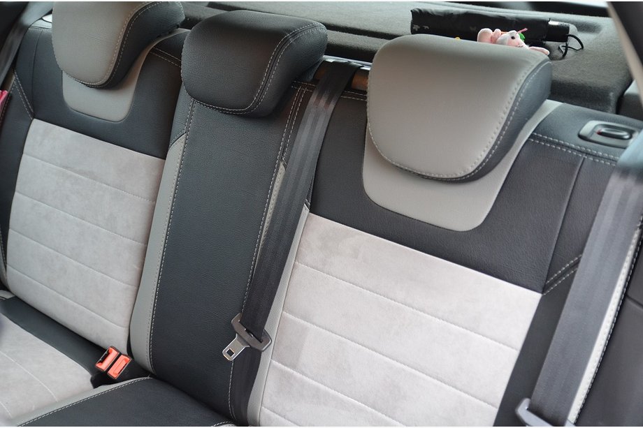 Ford Focus III 2011-2017 Housses de siège sur mesure en cuir écologique Brothers Leather Style Photo 4