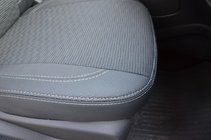 Ford Kuga/Escape 2013-2019 Housses de Sièges Auto (Tissu↗Similicuir, Premium) photo 5