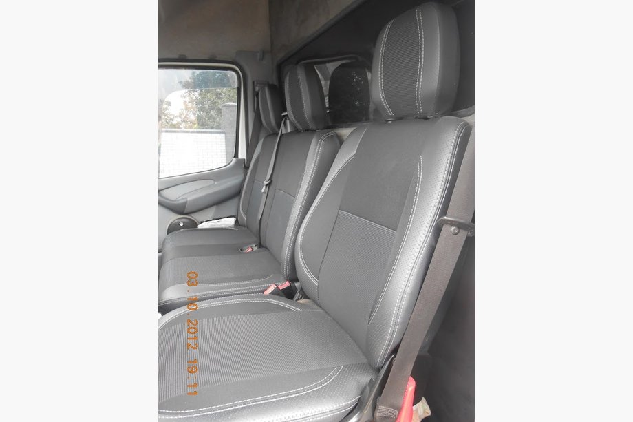 Mercedes Sprinter W901/902/903/904/905 1995–2006 Housses de siège Premium Originales (Similicuir+Tissu) 1+1 Image