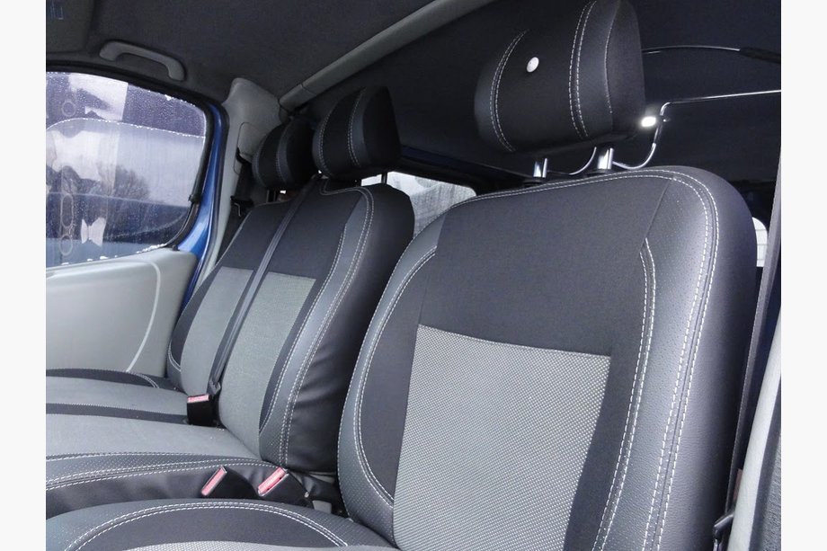 Renault Trafic 2001–2015 Housses de voiture (similicuir et tissu, Premium) Sièges avant 1↗1 et habitacle Photo 4