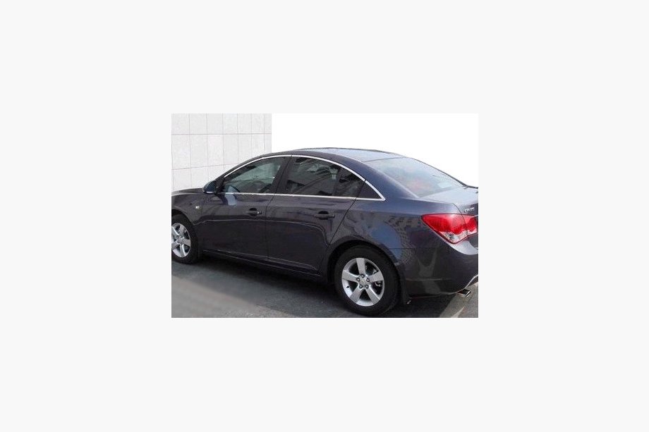 Chevrolet Cruze 2009–2015 Ensemble complet d'encadrements de vitres (pour version Sedan, inox) Image