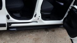 Fiat Fiorino/Qubo 2008-2024 Marchepieds Latéraux Rainbow Black (2 pcs, Profilé Aluminium) photo 4
