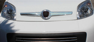 Fiat Fiorino/Qubo 2008-2024 Bord de capot (plastique) photo 1