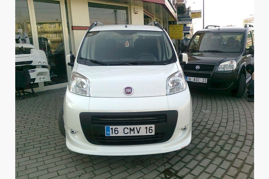 Fiat Fiorino/Qubo 2008-2024 Lame de pare-chocs avant V2 (apprêtée pour peinture) Photo 3