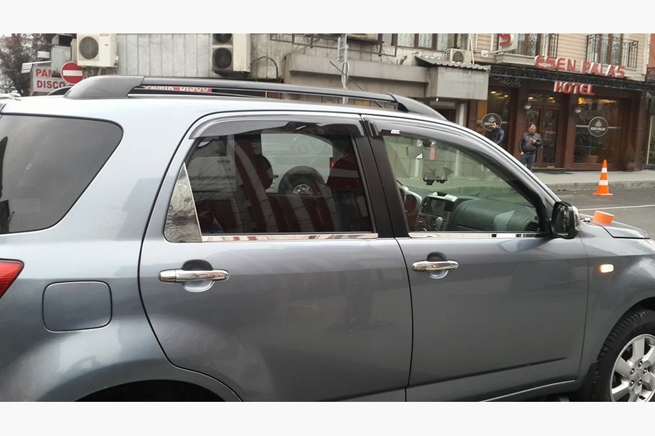 Daihatsu Terios 2006-2017 Couvre-poignées de Porte Chromés (4 pcs, Acier Inoxydable) Carmos - Acier Inoxydable Turc Photo 4
