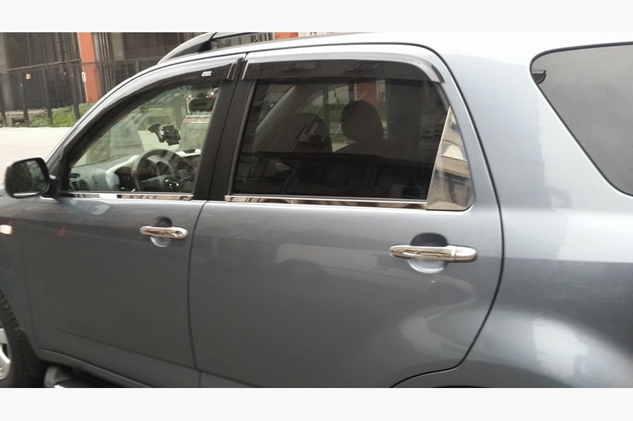 Daihatsu Terios 2006-2017 Cache pour déflecteur de vent (2 pcs, inox) Image