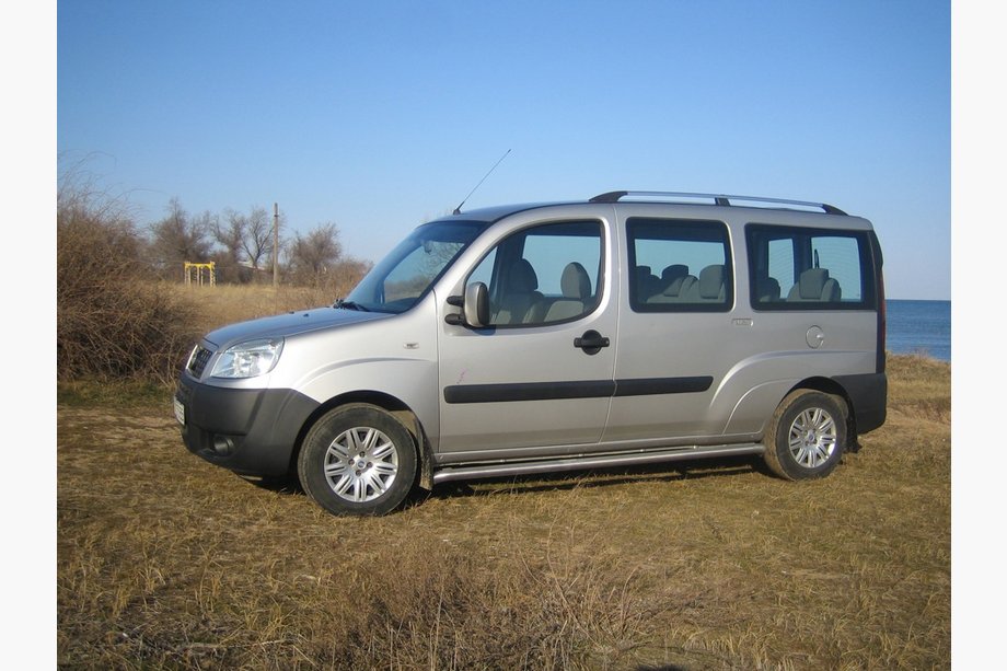 Fiat Doblo I 2005-2010 Barres de Toit Chromées Base Maxi, Pieds Metalliques Photo 16