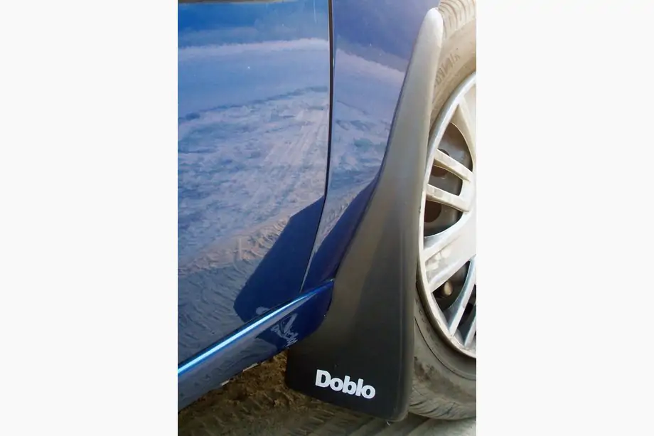 Fiat Doblo I 2005-2010 Bavettes Premium (Turquie) Image