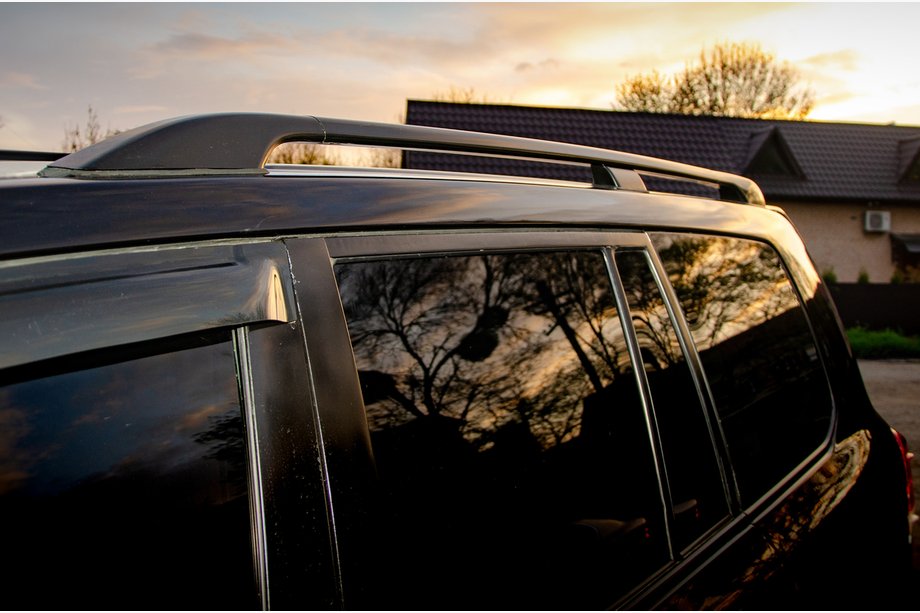 Toyota Land Cruiser 200 2007-2021 Barres de Toit Design Original Premium Black (2 pcs) Photo 1