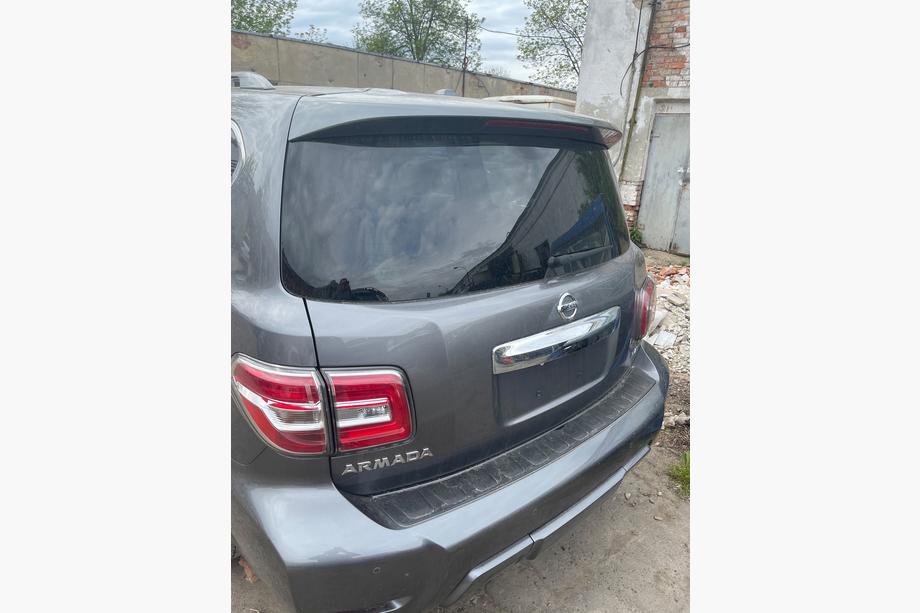 Nissan Armada 2016-2024 Couvercle de coffre (Original 2019) Image