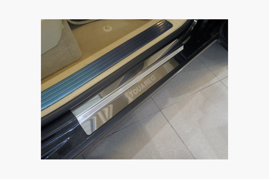 Volkswagen Touareg 2002–2010 Seuils de Porte Nataniko (4 pcs, Inox) Image