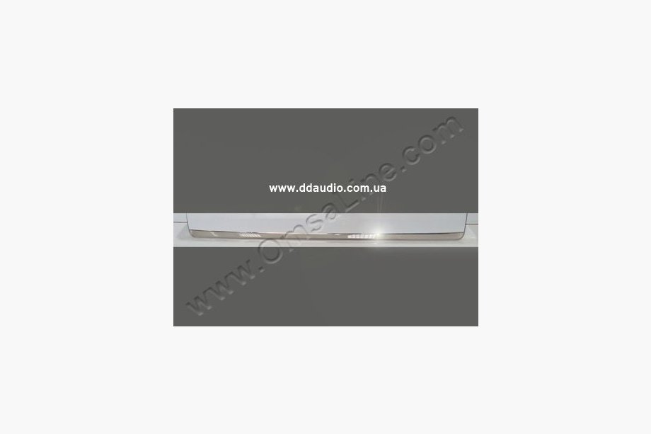 Volkswagen T4 Caravelle/Multivan 1990–2003 Baguette de seuil de coffre inox Photo 1