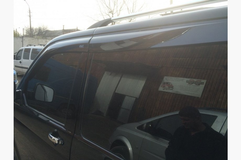 Volkswagen T6 2015-2024 Déflecteurs de Vitres (4 pcs, Perflex Sport) Photo 3