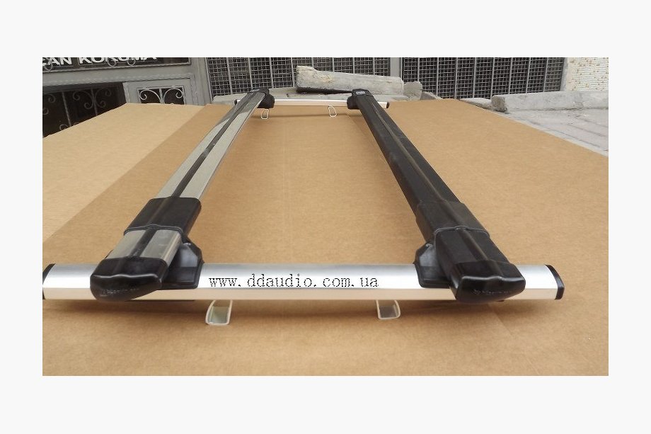 Ford Kuga 2008-2013 Barres de toit (2 barres transversales aérodynamiques) Image