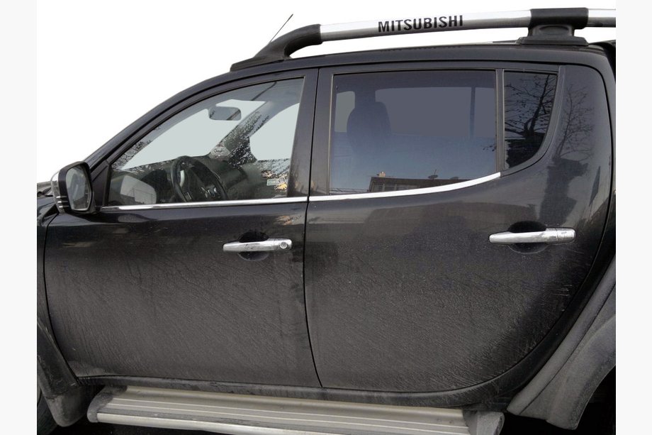 Mitsubishi L200 2006-2015 Encadrements de Vitres Acier Inoxydable (4 pcs) Image