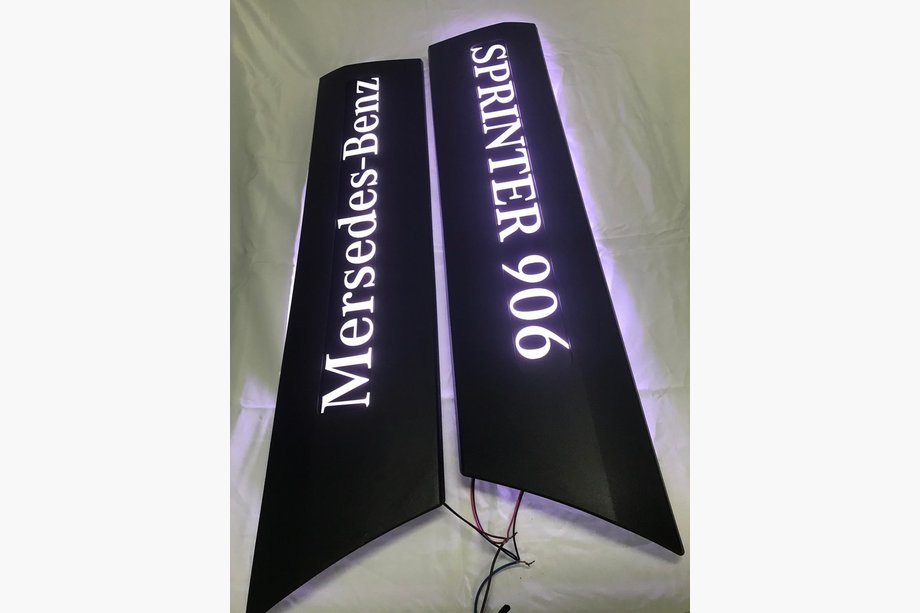 Mercedes Sprinter W906 2006–2018 Moulures lumineuses (2 pcs) Sprinter 906 Image