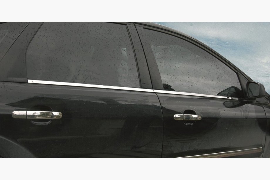 Ford C-Max 2004-2010 Encadrement extérieur de vitres inox (4 pcs) Image
