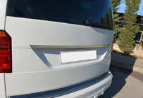 Volkswagen Caddy 2015-2020 Moulure chromée au-dessus de la plaque d'immatriculation (1 porte, inox) photo 2