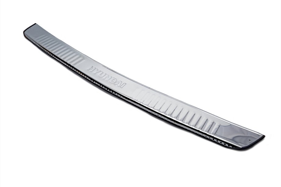 Hyundai H300, H1, Starex 2008-2020 Protection de pare-chocs arrière avec rebord Carmos (inox) Image