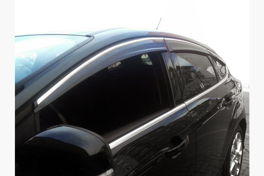 Ford Focus III 2011-2017 Déflecteurs de vitres chromés (6 pcs, Sunflex) Break Image
