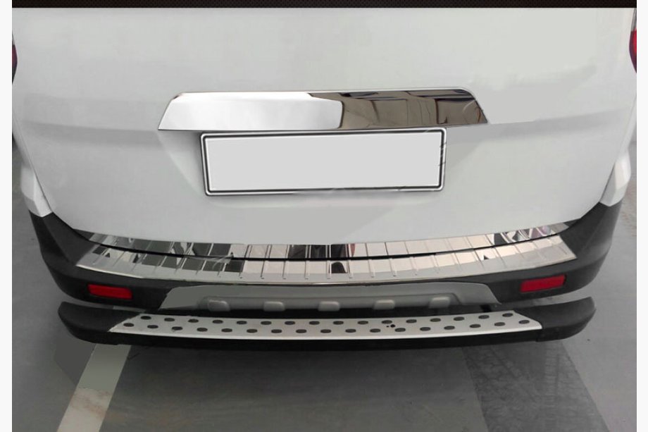Ford Courier 2014-2023 Protection de pare-chocs arrière OmsaLine (brillant, inox) Image