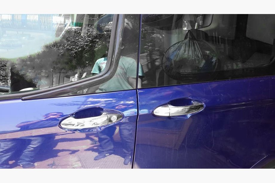 Ford Courier 2014-2023 Couvre-poignées Chromés (4 pcs, Acier Inoxydable) Image
