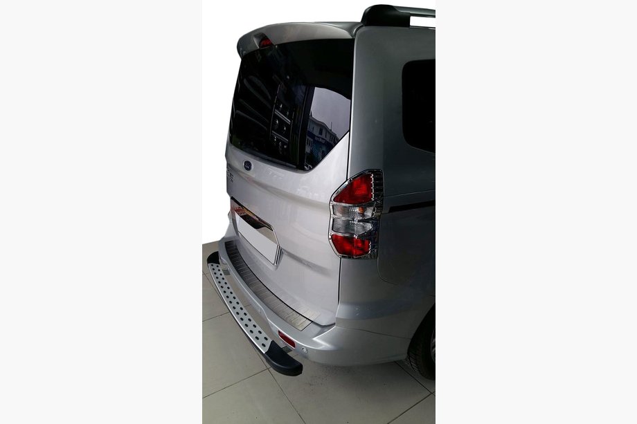 Ford Courier 2014-2023 Arceau Arrière DotLine Image