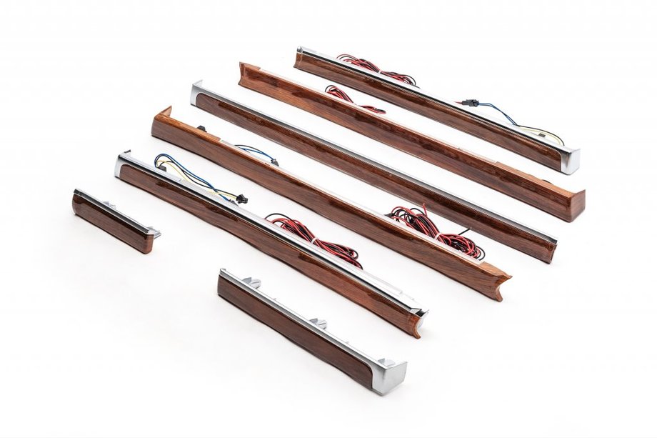 Toyota Land Cruiser 200 2007-2021 Inserts en bois sur les portes (bois clair) Photo 2