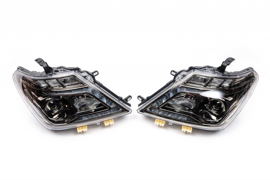 Nissan Patrol Y62 2010-2024 Phares Avant 2010-2020 (1 Lentille) Image