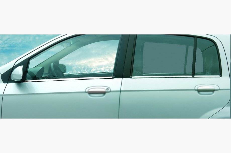 Hyundai Getz 2002- Encadrement extérieur de vitres inox (6 pièces) Photo 5