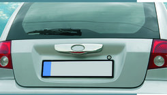 Hyundai Getz 2002- Baguette chromée au-dessus de la plaque d'immatriculation (2002-2006, inox) photo 4