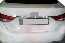 Hyundai Elantra (MD/UD) 2011-2015 Baguette chromée au-dessus de la plaque d'immatriculation (inox) photo 1