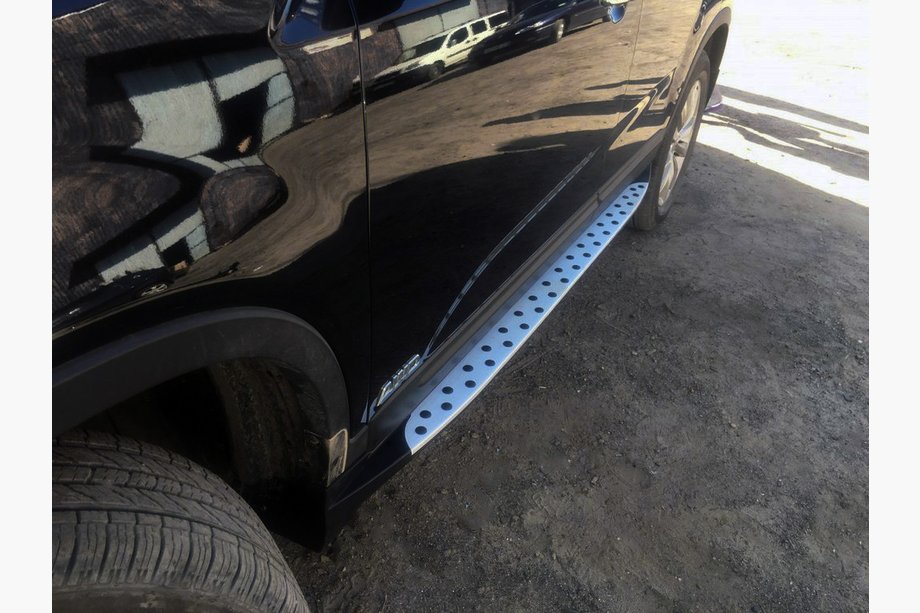 Kia Sorento II XM 2009-2014 Marchepieds Lateraux Niken BMW Style 2010-2013 (2 pcs, plastique) Image