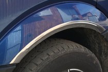 Mercedes Sprinter W906 2006–2018 Entourages d'ailes étroits inox (4 pcs) Carmos - Acier Inoxydable Turc photo 3