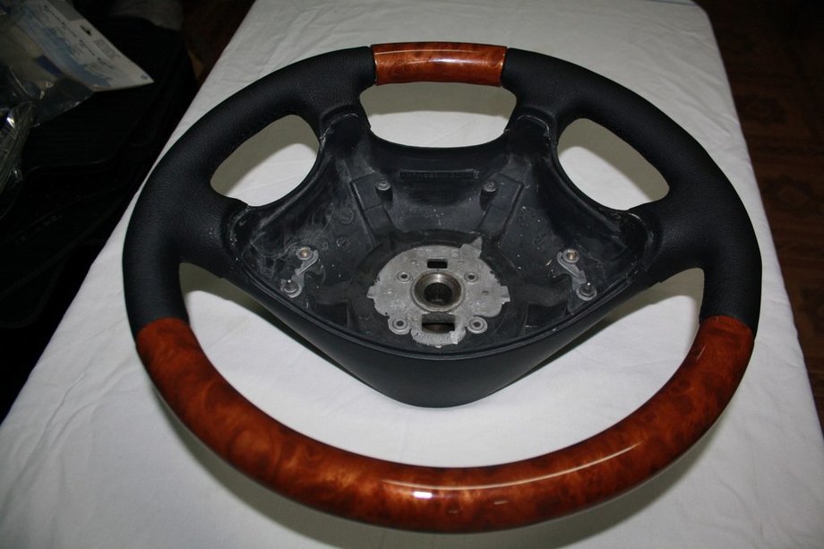 Mercedes Viano 2004-2014 Volant (Cuir ↗ Bois) Photo 4