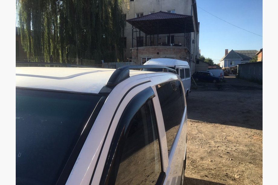 Mercedes Vito W639 2004-2014 Barres de toit noires Skyport (métal massif) Empattement Court (SHORT) Photo 20