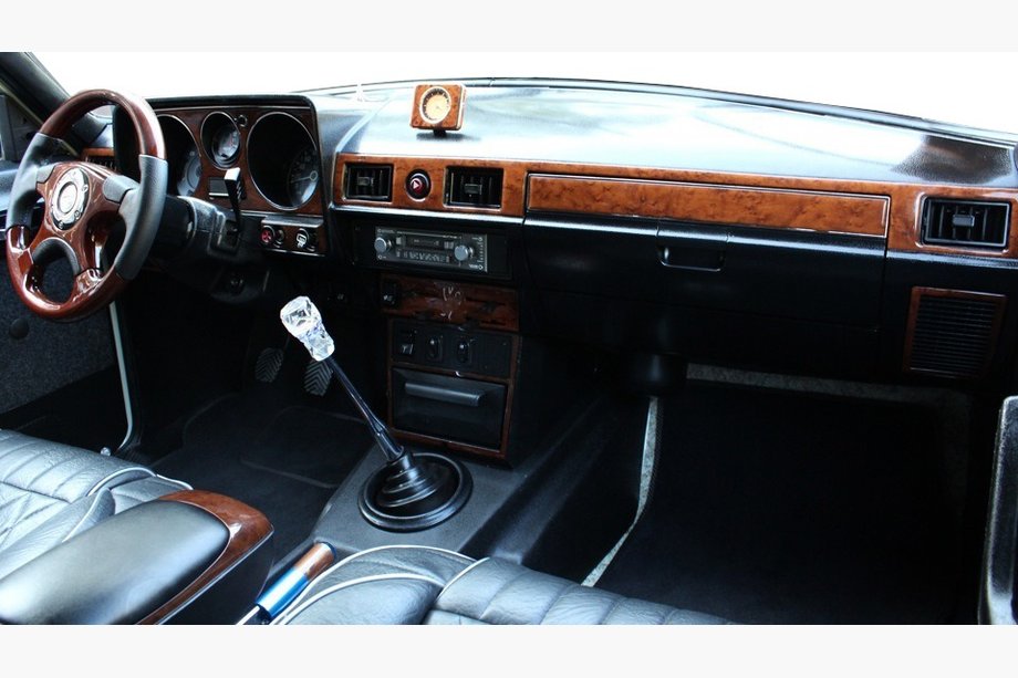 GAZ-24 1970-1992 Couvre tableau de bord (Hartman) Aluminium Image