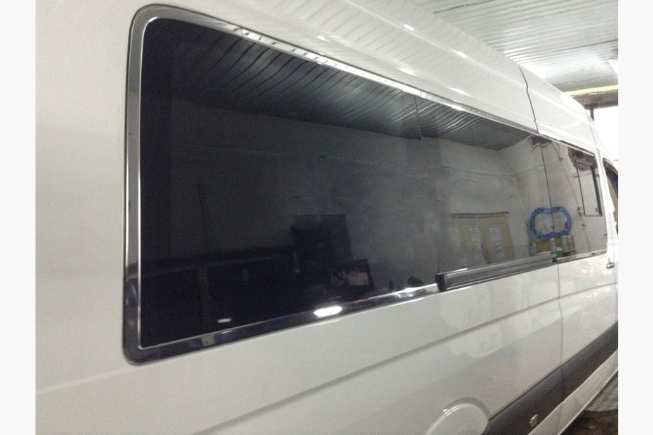 Mercedes Sprinter W906 2006–2018 Contour complet de vitres Long / ExtraLong (inox) Image