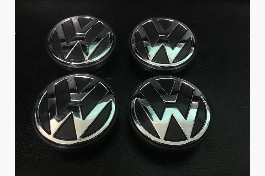 Volkswagen Bora 1998-2004 Enjoliveurs de jantes Titan (4 pcs) Image