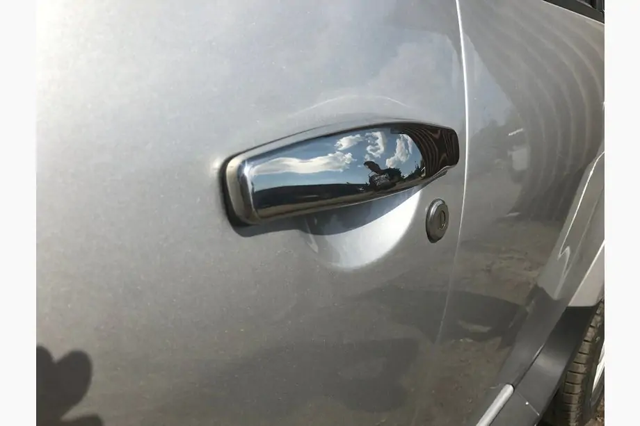 Dacia Duster 2008-2018 Couvre-poignées Chromés (4 pcs, Acier Inoxydable) Photo 1