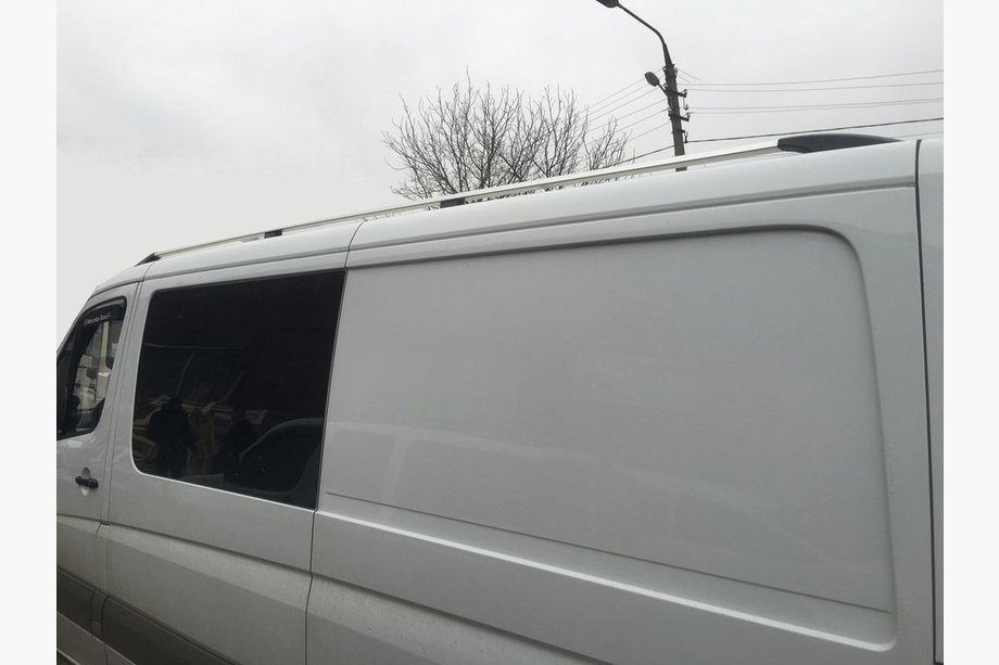 Mercedes Sprinter W906 2006–2018 Barres de Toit DD 265 cm, Chrome, Pied en Plastique Image